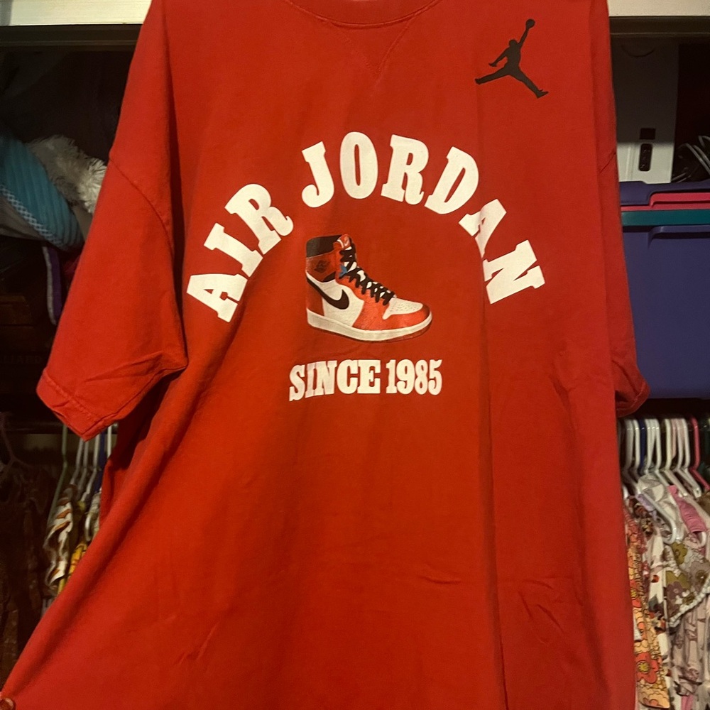 Nike Jordan Men’s XXL Red T-Shirt